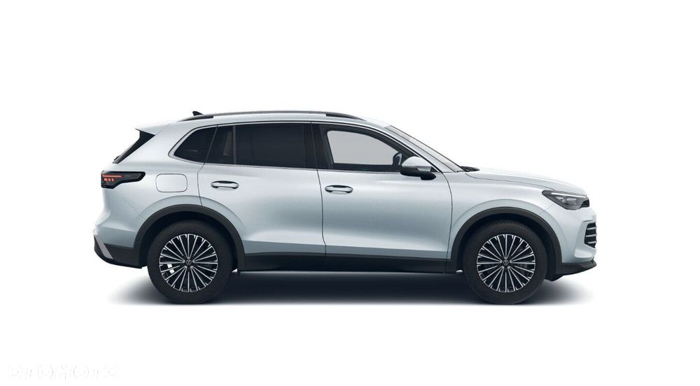 Volkswagen Tiguan - 9