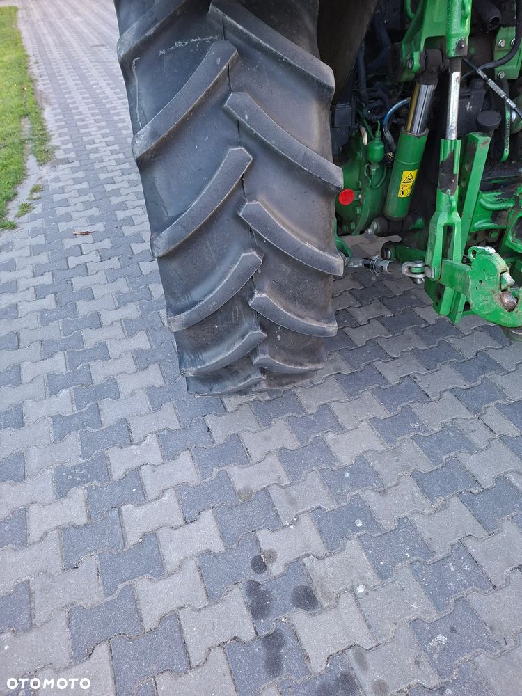 John Deere 5100m - 3