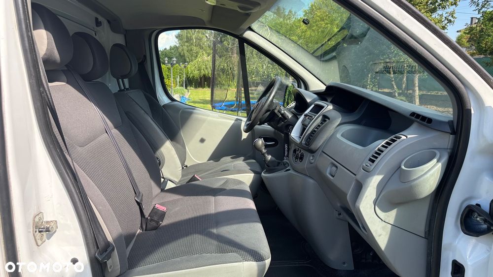 Opel Vivaro - 10