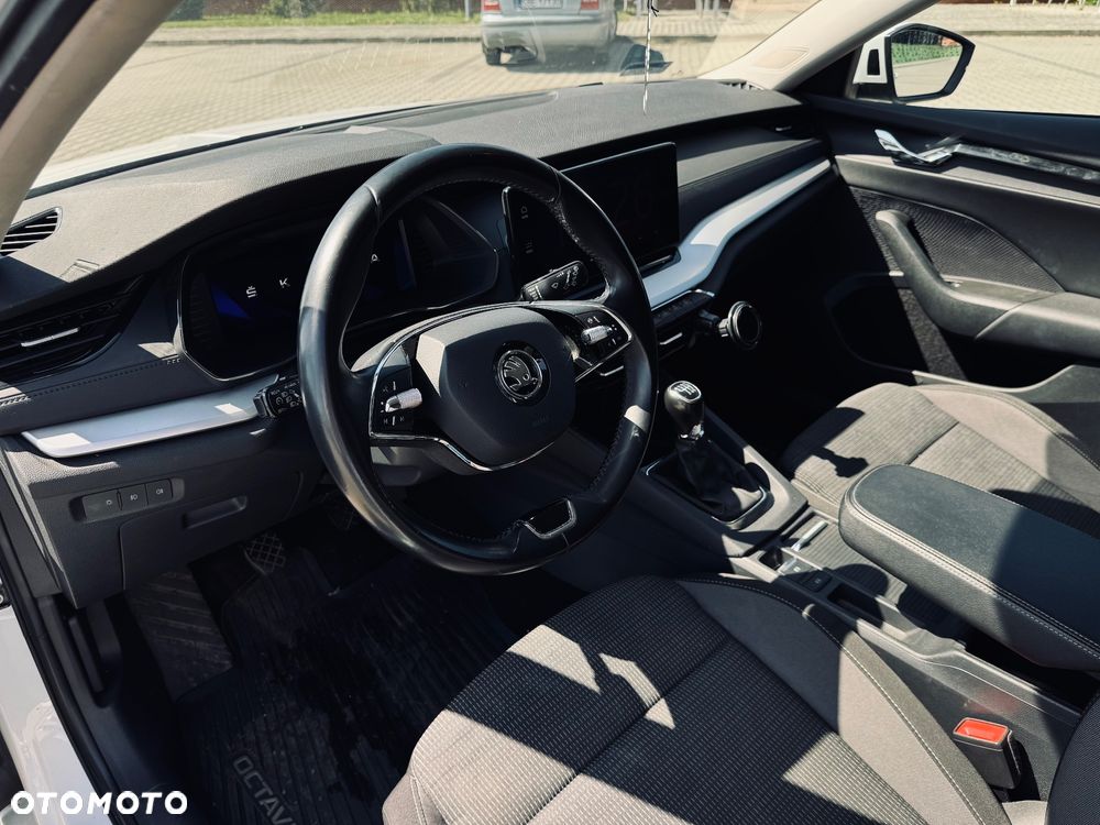 Skoda Octavia 2.0 TDI Ambition - 8