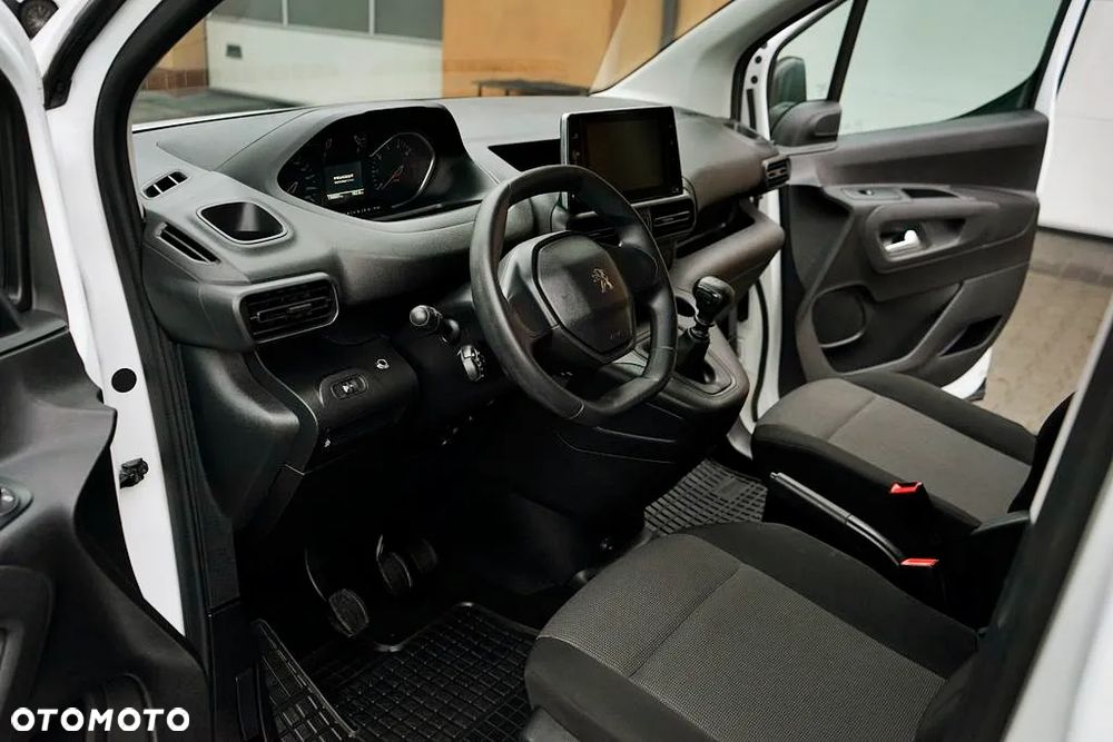 Peugeot Rifter - 8