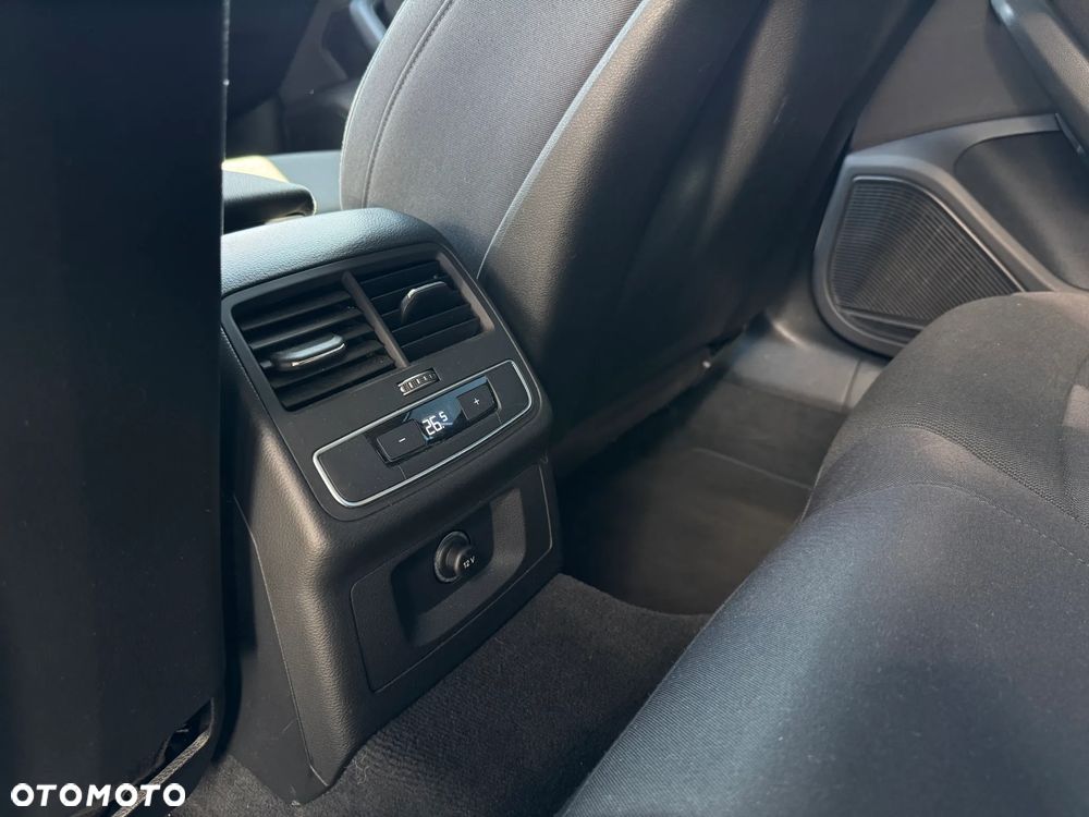 Audi A4 Avant 2.0 TDI S tronic - 34