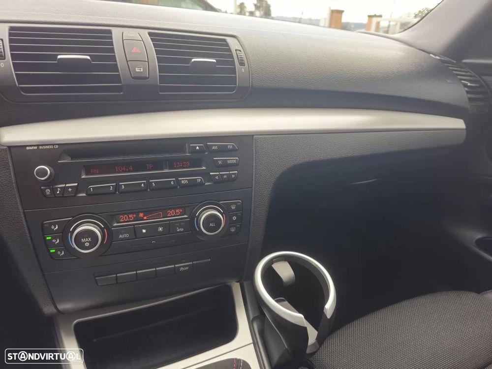 BMW 118 d Pack M - 9