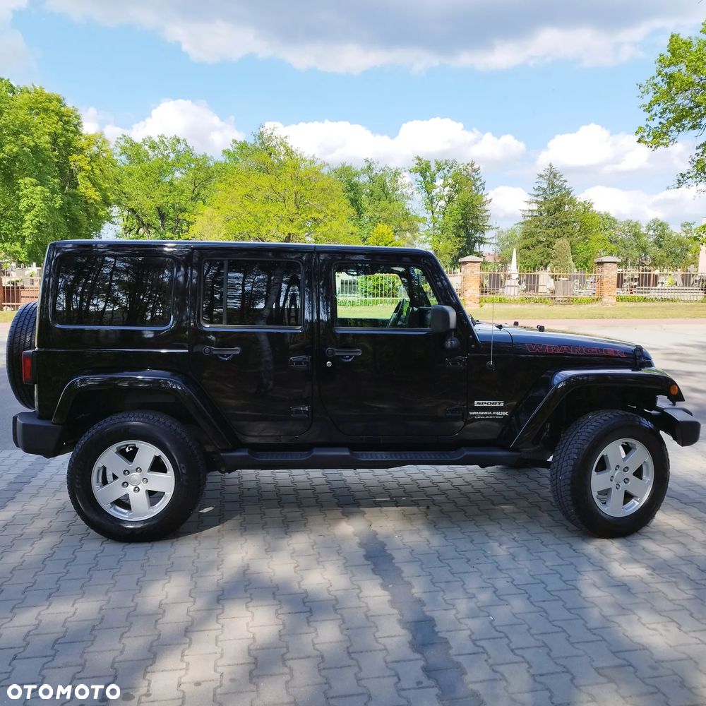 Jeep Wrangler - 12