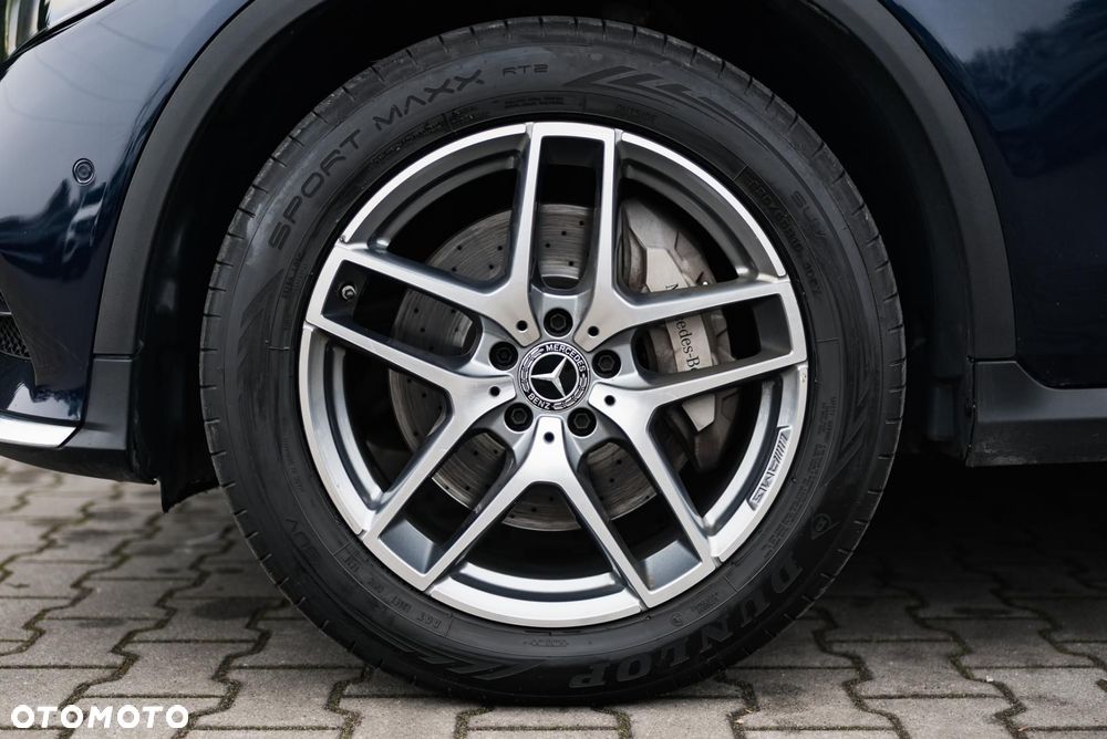 Mercedes-Benz GLC - 37