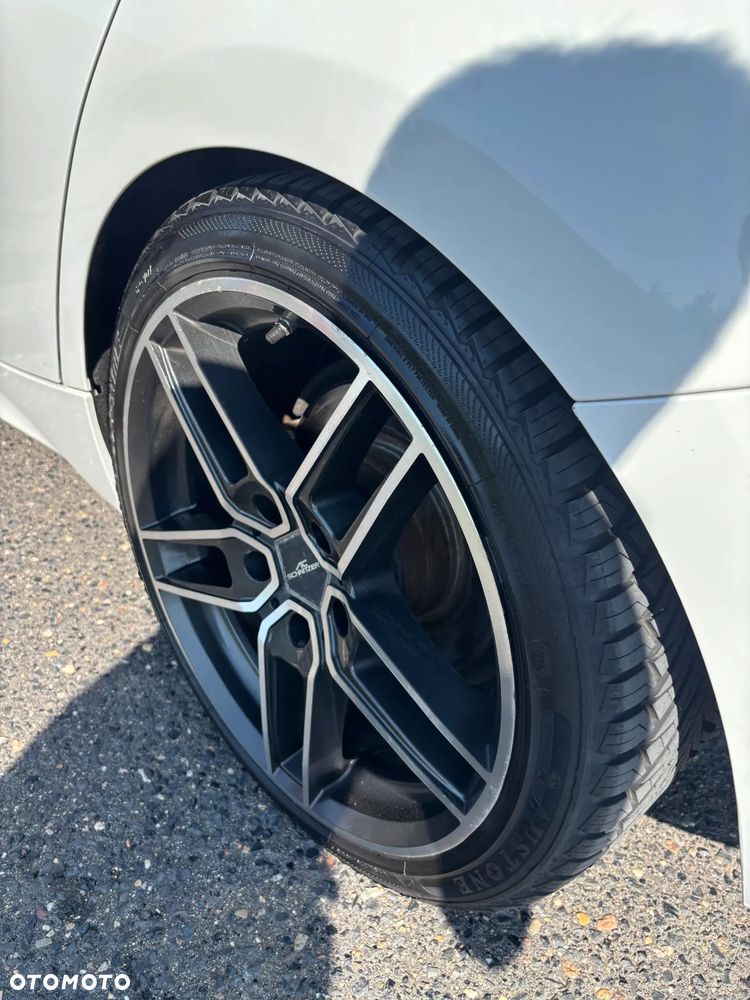 BMW Seria 1 118d M Sport Shadow - 17
