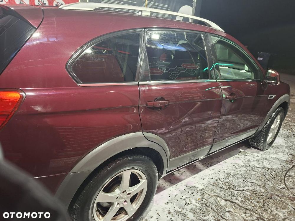 Chevrolet Captiva 2.2 D LT+ - 4
