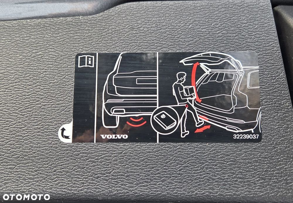 Volvo V60 D3 Geartronic Momentum Pro - 33