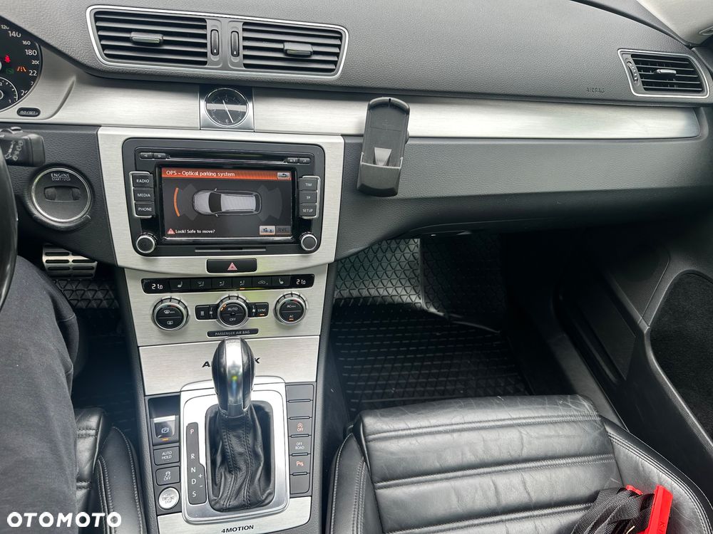Volkswagen Passat Alltrack - 16