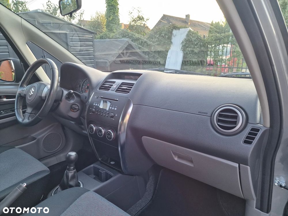 Suzuki SX4 1.6 VVT 4x4 Comfort - 18