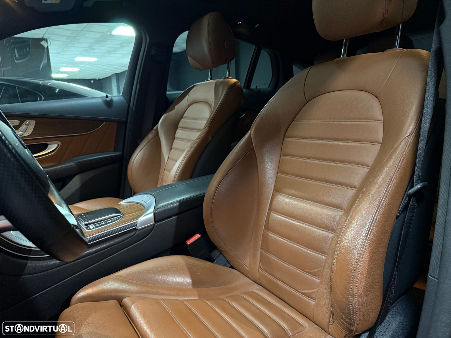 Mercedes-Benz GLC 300 - 11