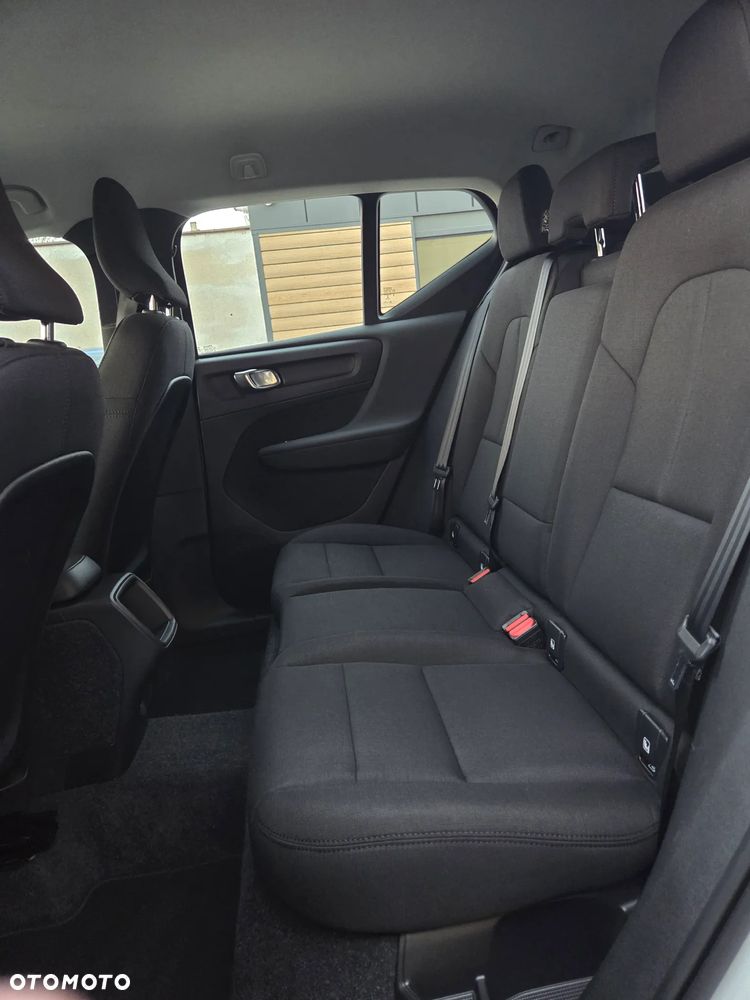 Volvo XC 40 D3 SCR Momentum - 17