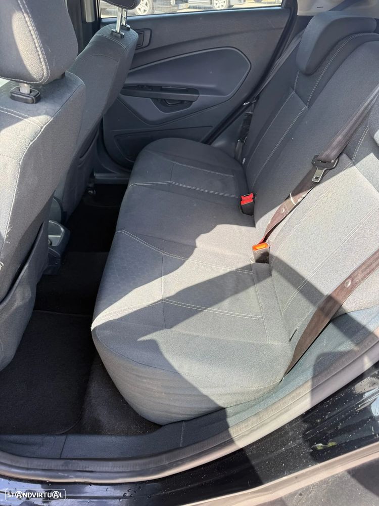 Ford Fiesta 1.4 TDCI Techno - 12