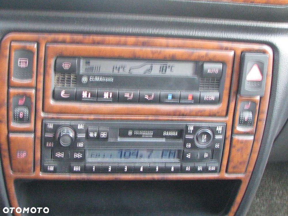 Volkswagen Passat 1.9 TDI - 13