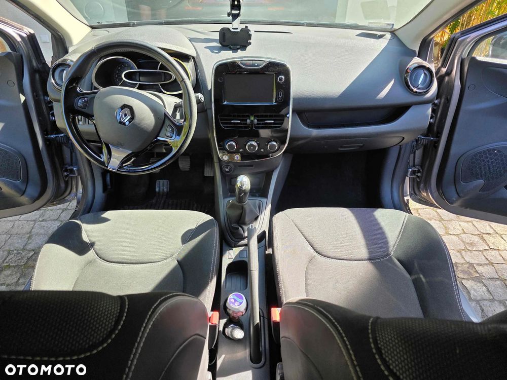 Renault Clio - 16