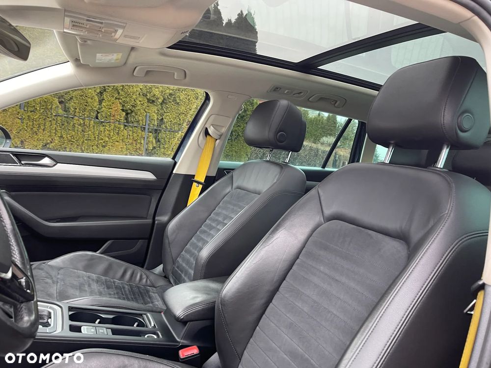 Volkswagen Passat Variant 2.0 TDI SCR 4Motion DSG (BMT) Highline - 22