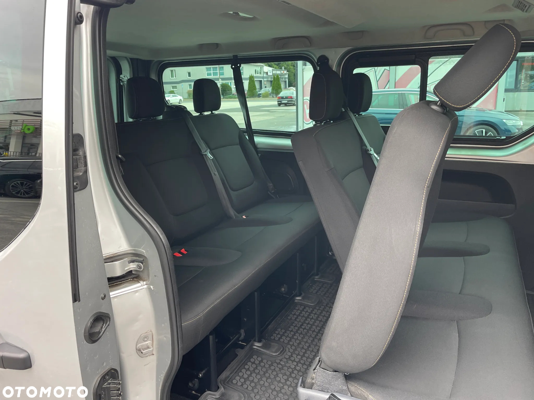 Renault Trafic ENERGY dCi 125 Grand Combi Expression - 11