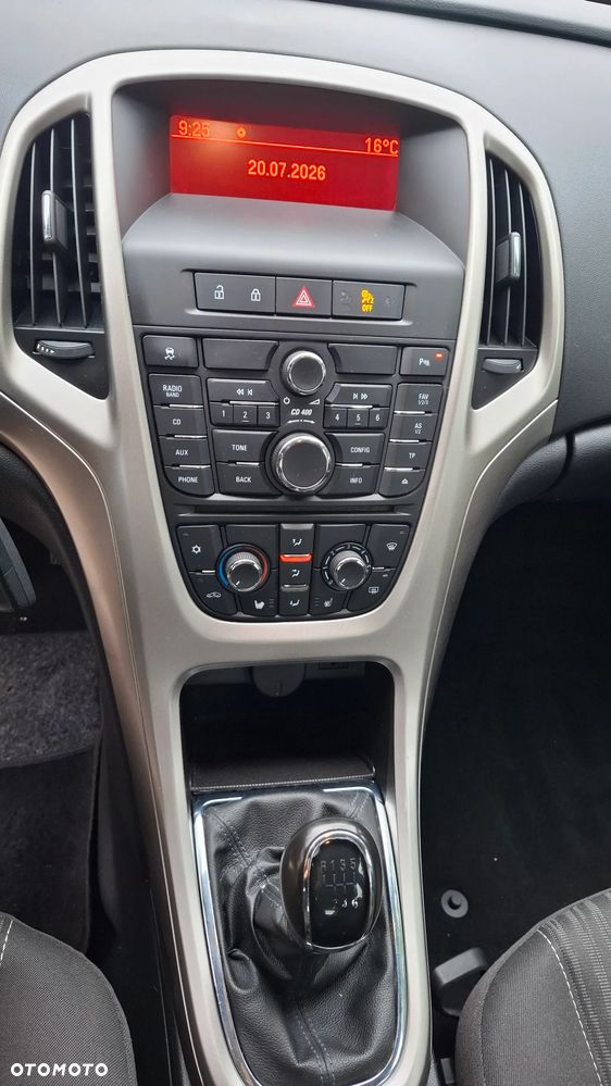 Opel Astra 1.4 Turbo - 10