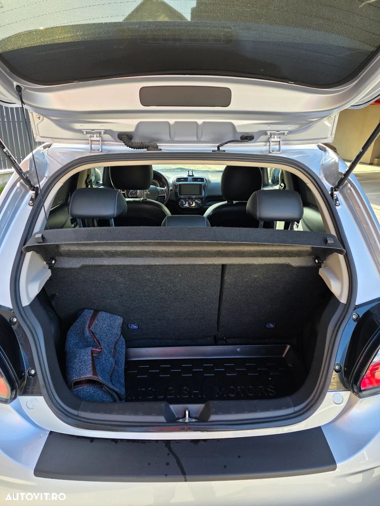 Mitsubishi Space Star 1.2 2WD CVT Intense - 13