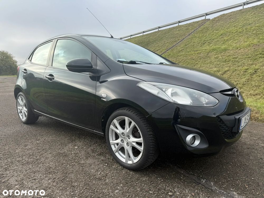 Mazda 2 2010 photo 3