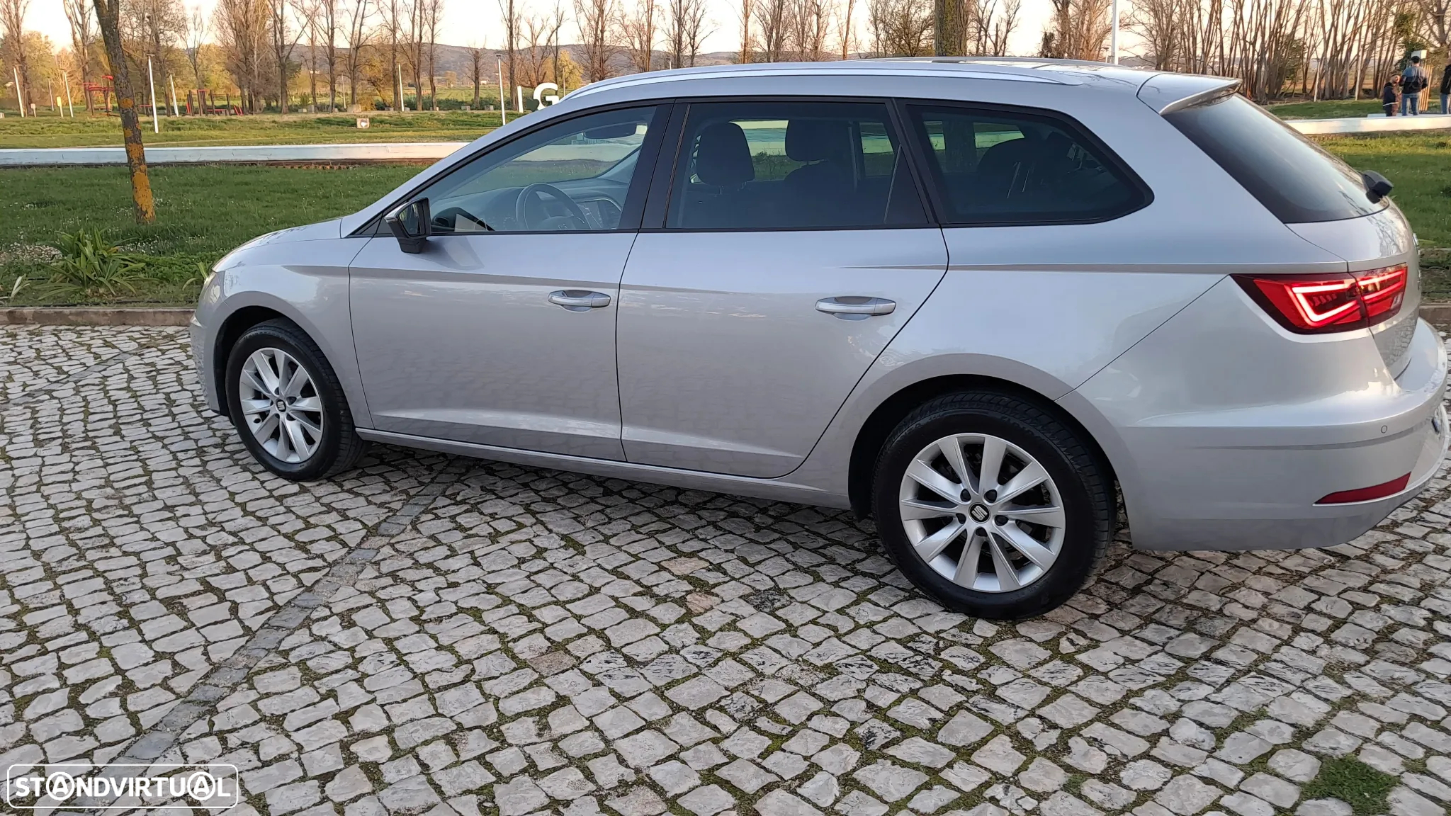 SEAT Leon ST 1.6 TDI Style S/S - 4