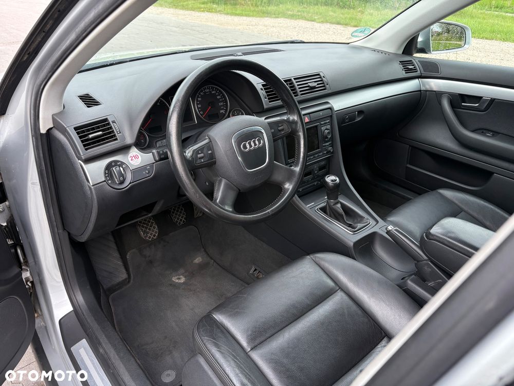 Audi A4 Avant 2.0 TDI - 9