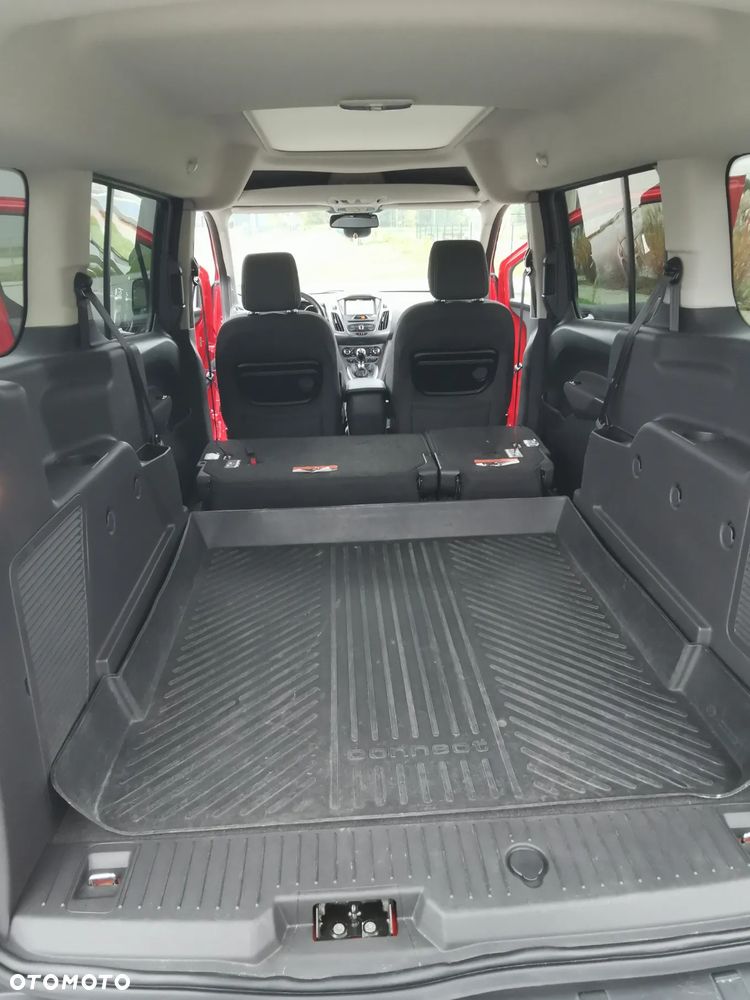 Ford Tourneo Connect Grand - 11