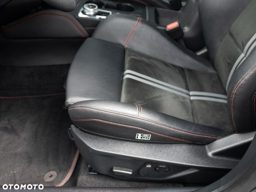 Ford Focus 2.3 EcoBoost ST X - 11
