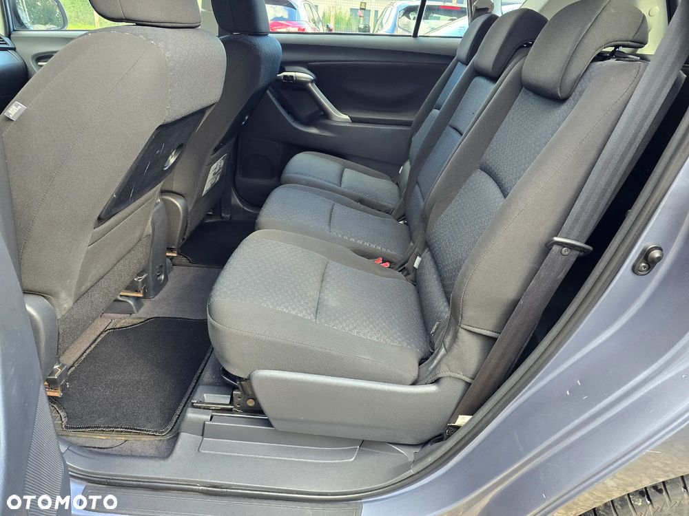Toyota Verso 1.6 Sol EU5 - 16