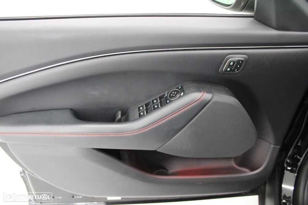 Ford Mustang Mach-E 72.6 kWh Premium AWD - 9