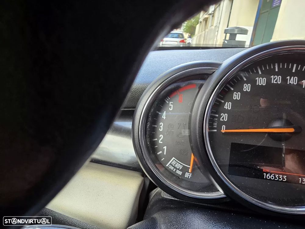 MINI 3 Portas Cooper D - 15