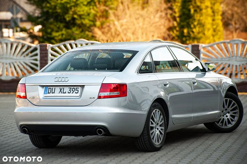 Audi A6 Limousine 2.4 - 20