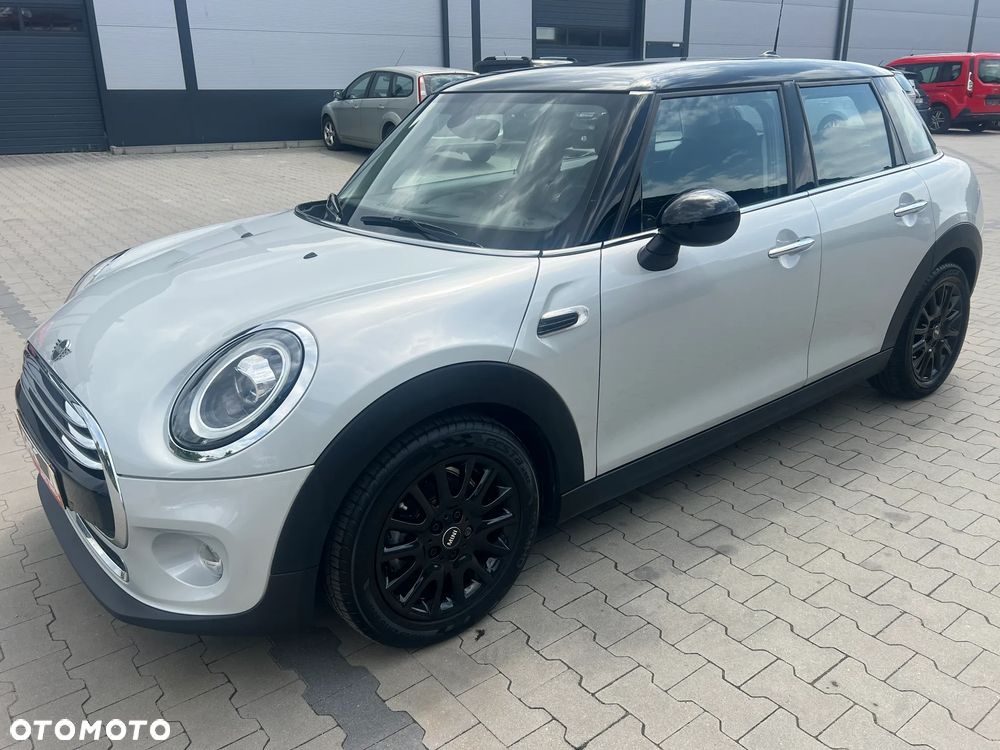 MINI Cooper - 1