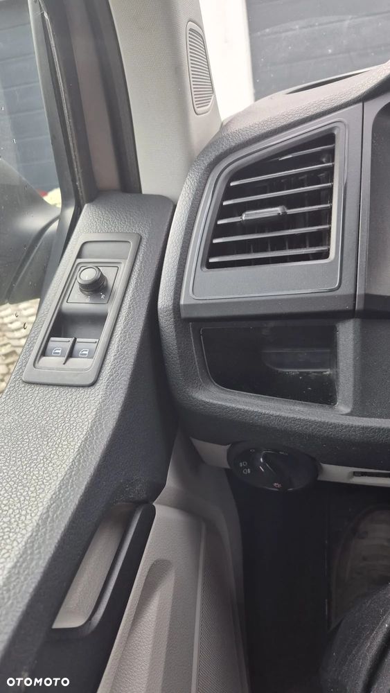 Volkswagen Caravelle 2.0 TDI L2 Comfortline - 16