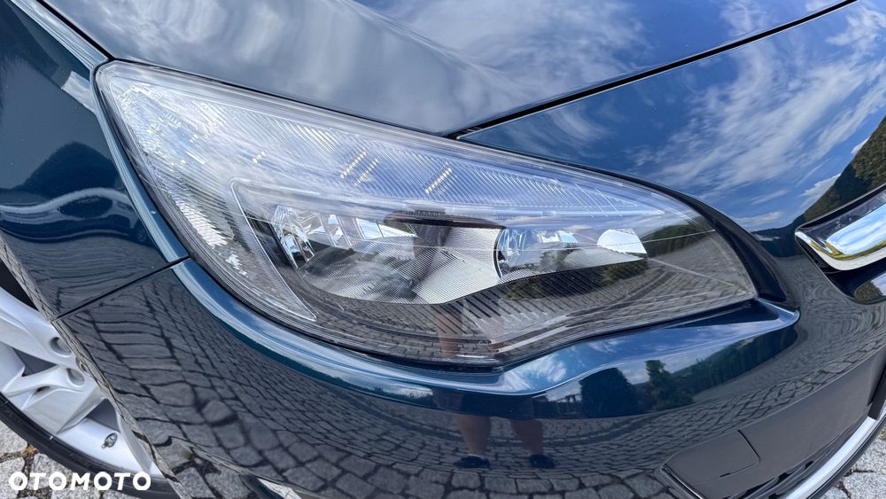Opel Astra 1.6 Cosmo - 28