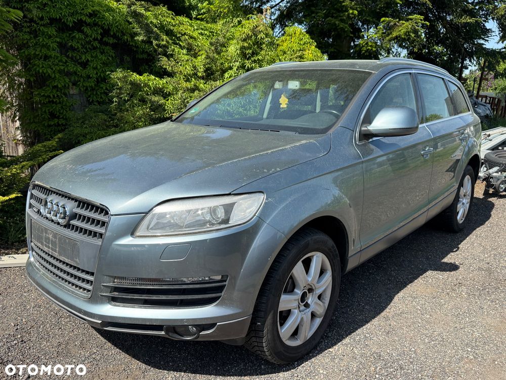 Audi Q7 - 3