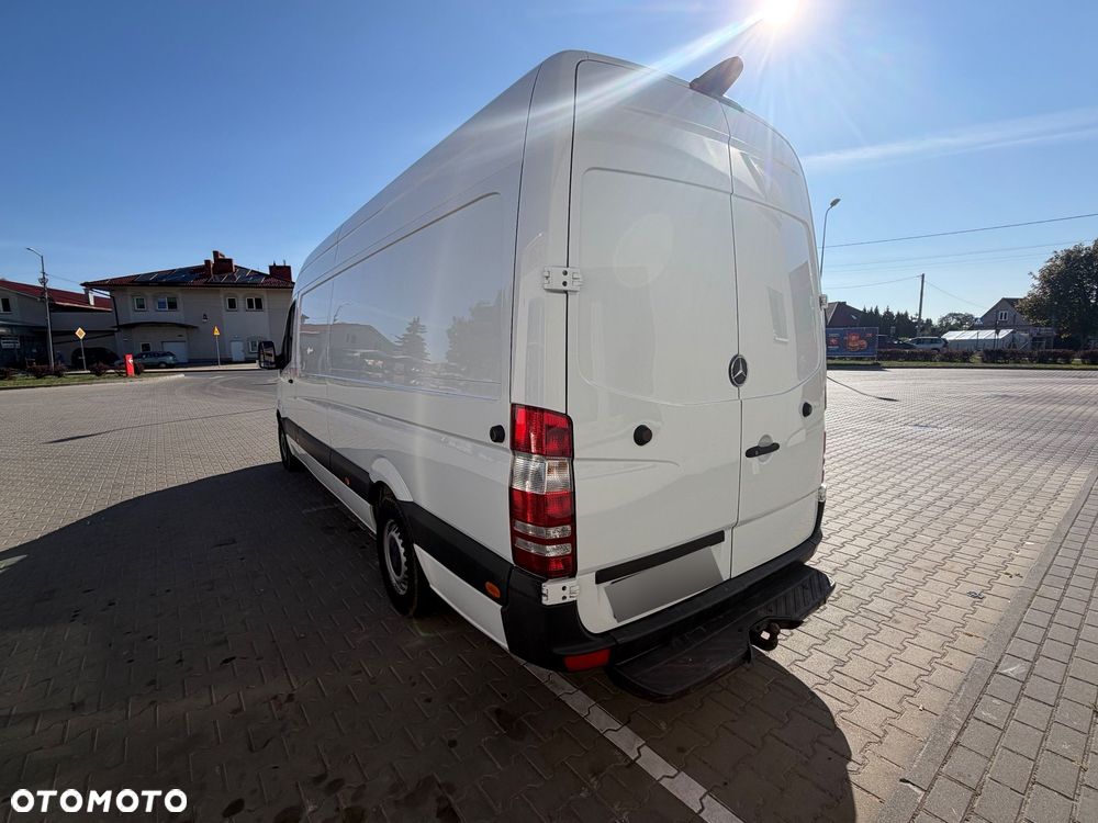 Mercedes-Benz Sprinter - 5