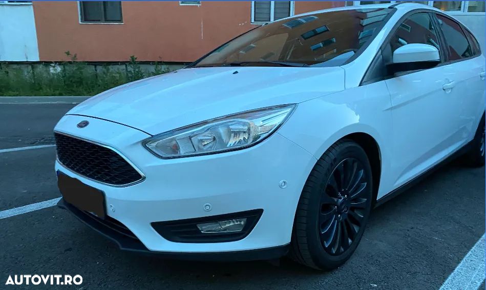 Ford Focus - 8