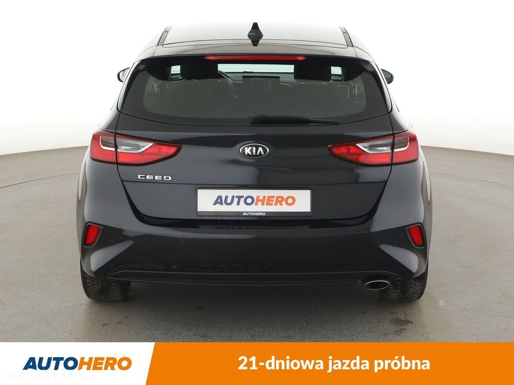 Kia Ceed - 5