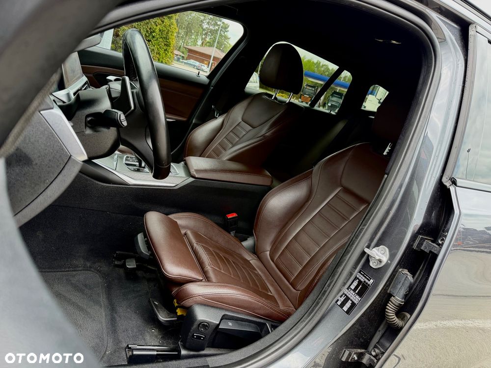 BMW Seria 3 320d mHEV M Sport - 18