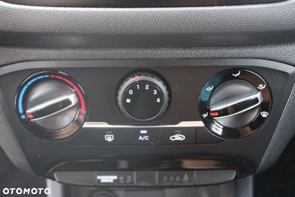 Hyundai i20 - 25
