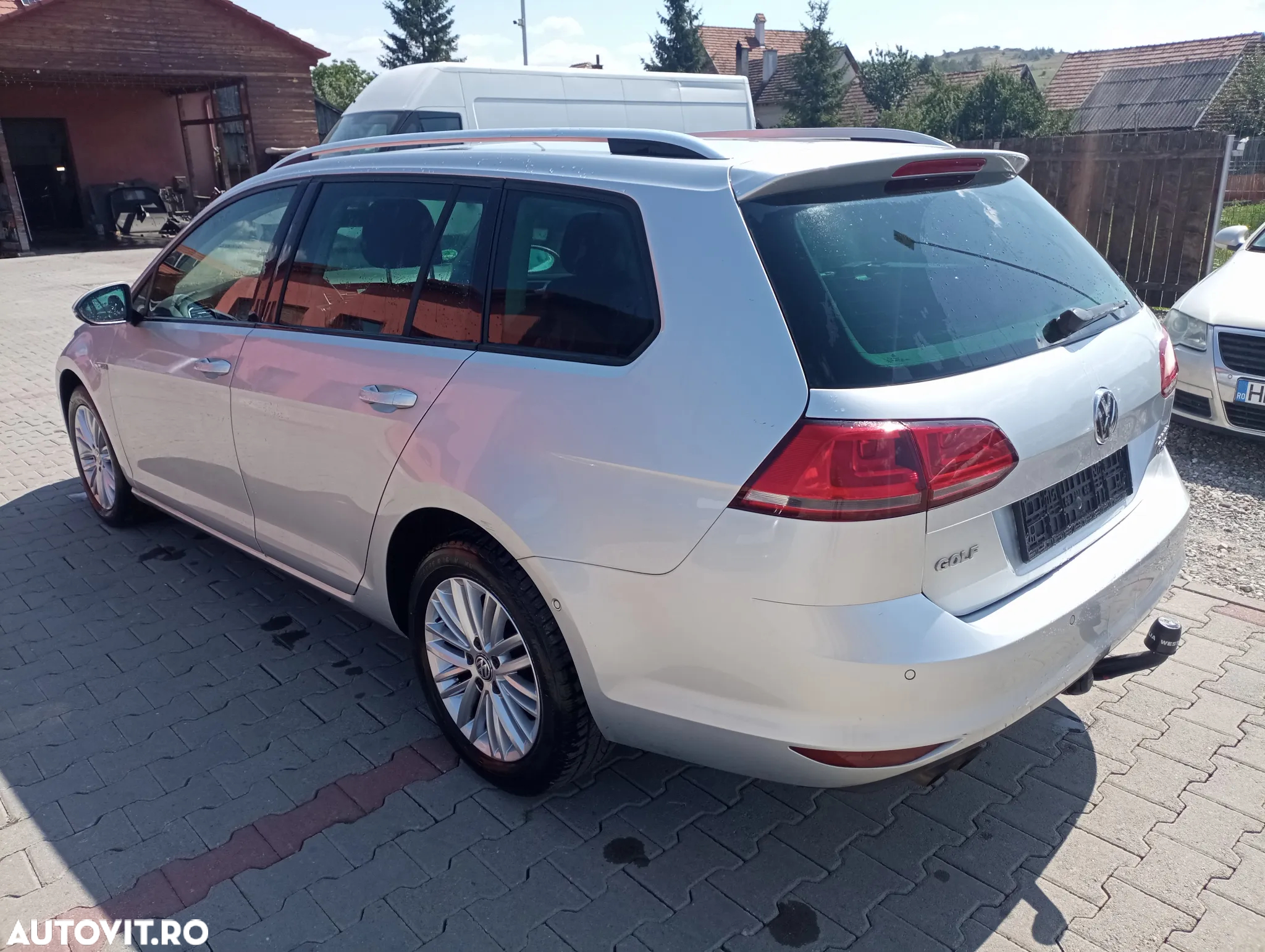 Volkswagen Golf - 3