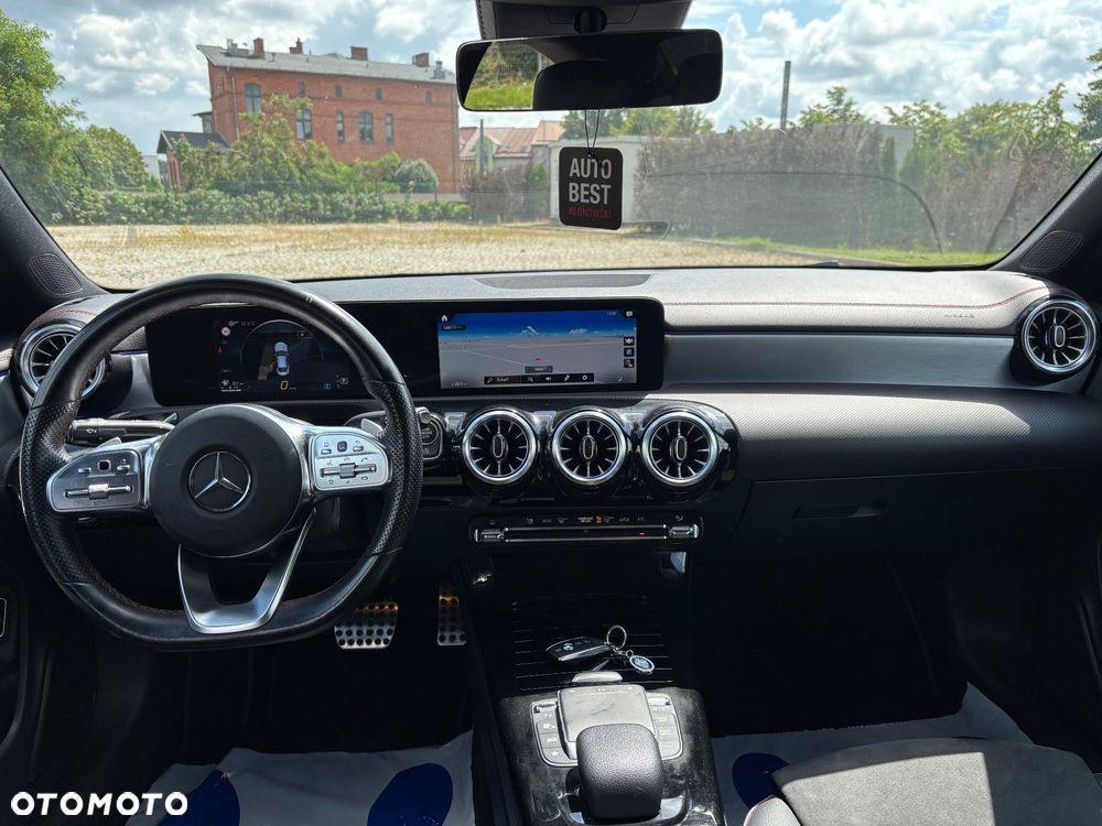 Mercedes-Benz CLA 200 AMG Line 7G-DCT - 16