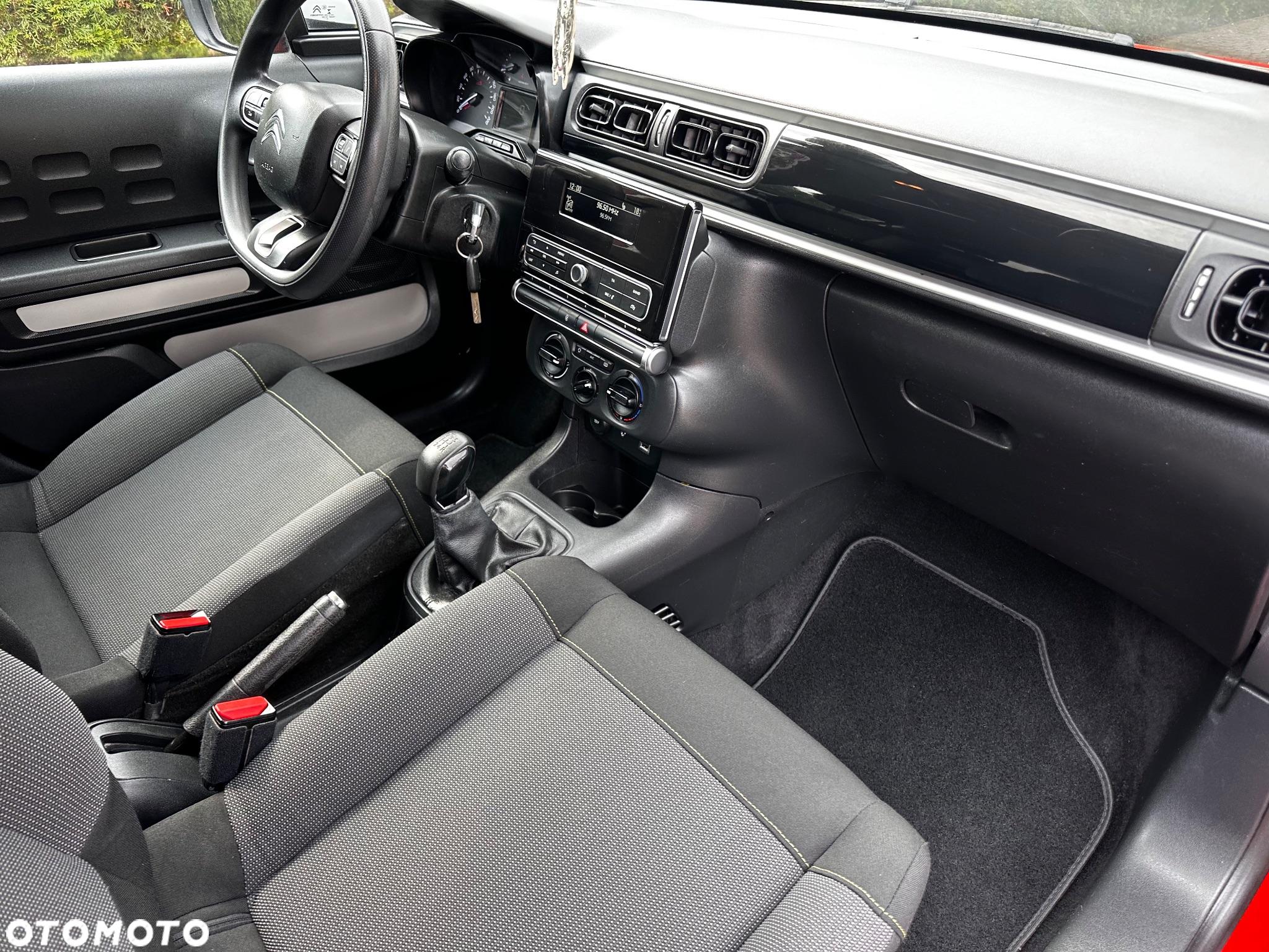 Citroën C3 1.2 PureTech Exclusive - 33