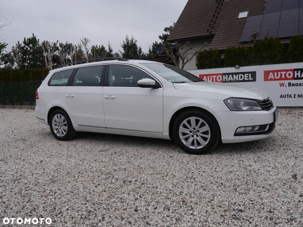 Volkswagen Passat 2.0 TDI BlueMotion Technology Exclusive - 12