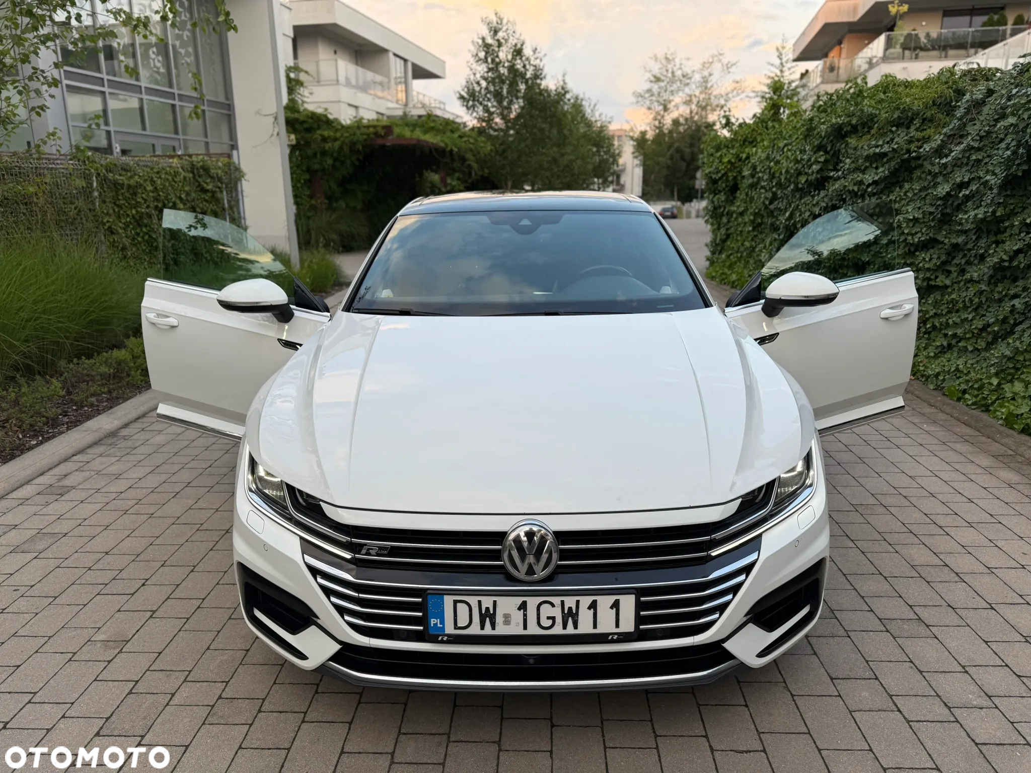 Volkswagen Arteon 2.0 TDI Bi-Turbo SCR 4Mot R-Line Edition DSG - 11