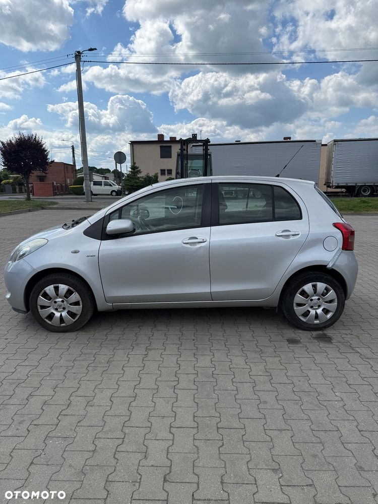 Toyota Yaris - 3