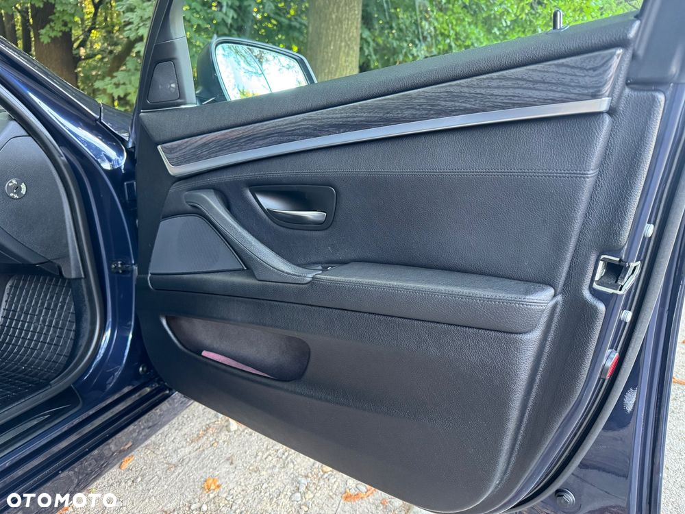 BMW Seria 5 520d - 6