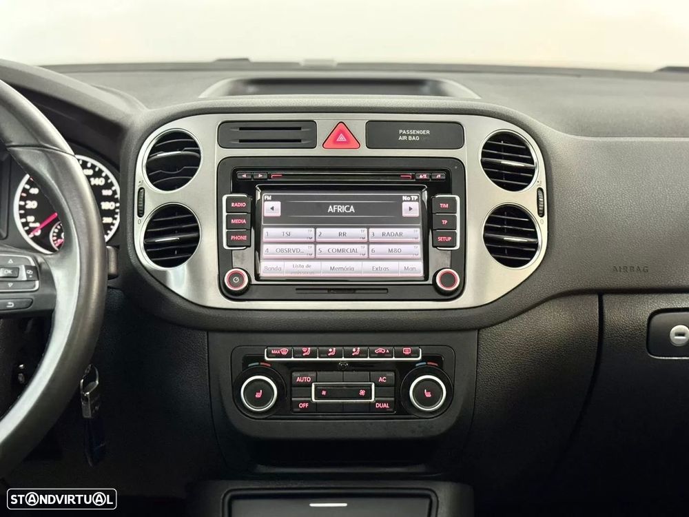 VW Tiguan 2.0 TDi Sport BlueMotion - 31