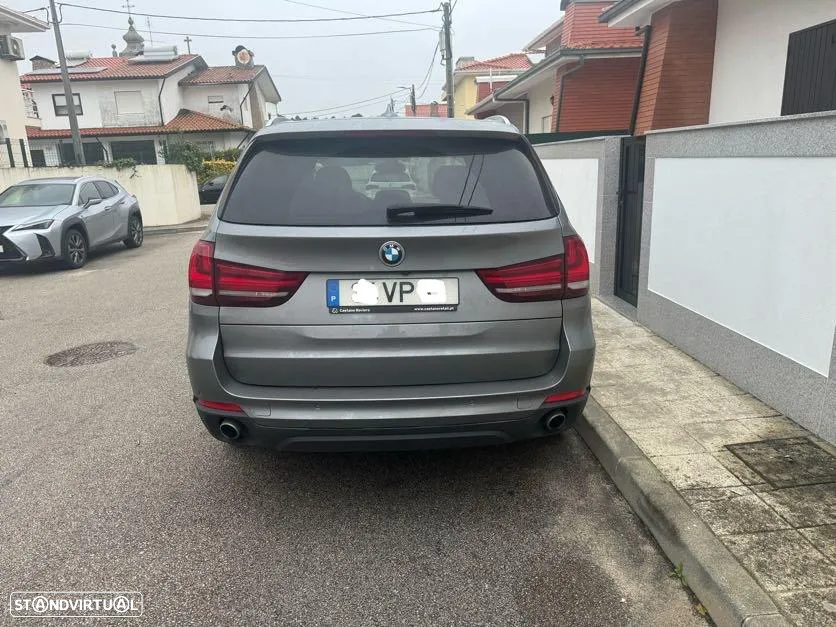BMW X5 25 d sDrive Comfort 7L - 4
